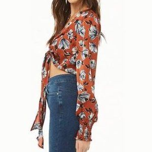 Long sleeve crop tie blouse